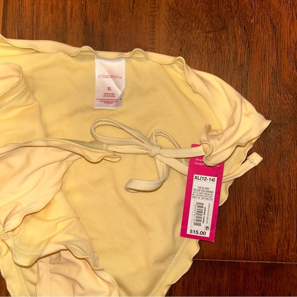 Yellow Ruffled Bikini Bottom - Picture 2 of 4
